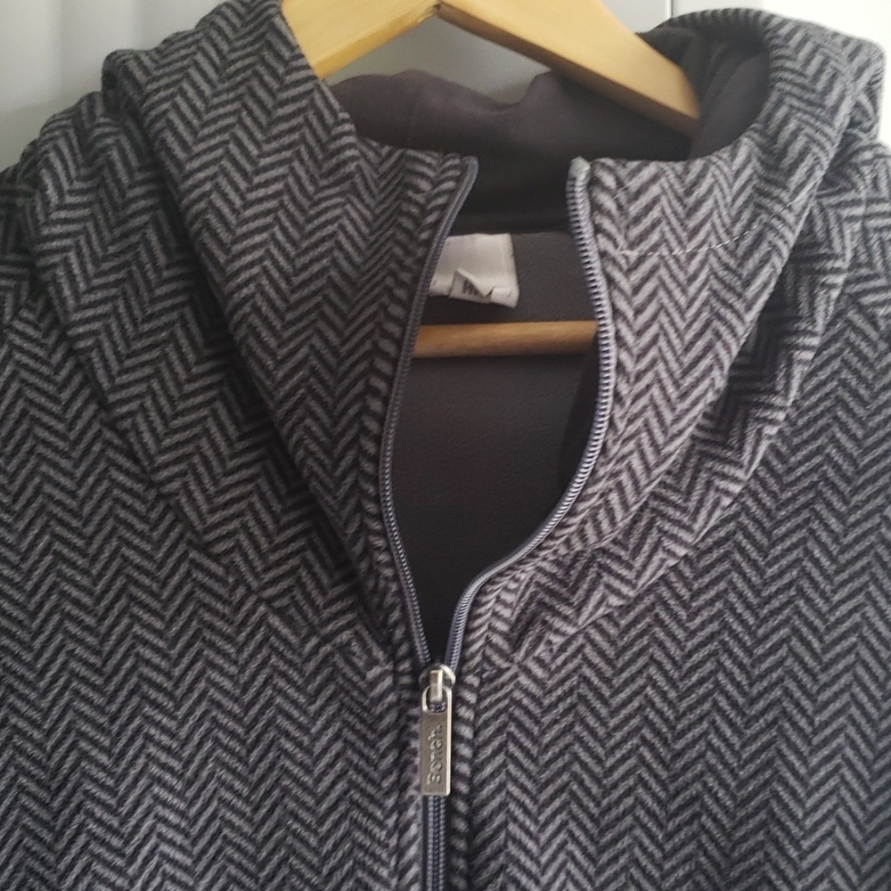 Bench Fleece Jacket - Picture 2 of 9